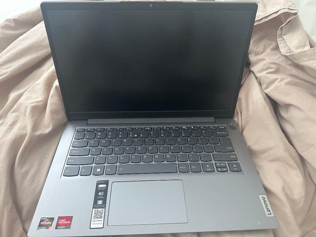 Laptop 14inch lenovo ideapad 3+laptophoes, Computers en Software, Windows Laptops, Ophalen, Zo goed als nieuw, 14 inch, 2 tot 3 Ghz