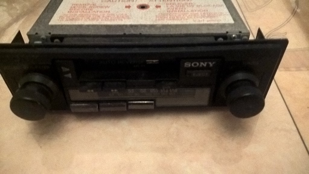 TE koop aangeboden mooi auto radio cassette doe gepast bod., Ophalen of Verzenden, Gebruikt