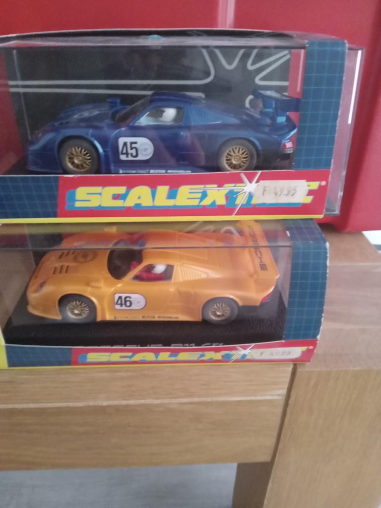 Scalextric 4 auto’s (2 nieuw) en racebaan, Kinderen en Baby's, Speelgoed | Racebanen, Ophalen, Nieuw, Elektrisch, Overige merken