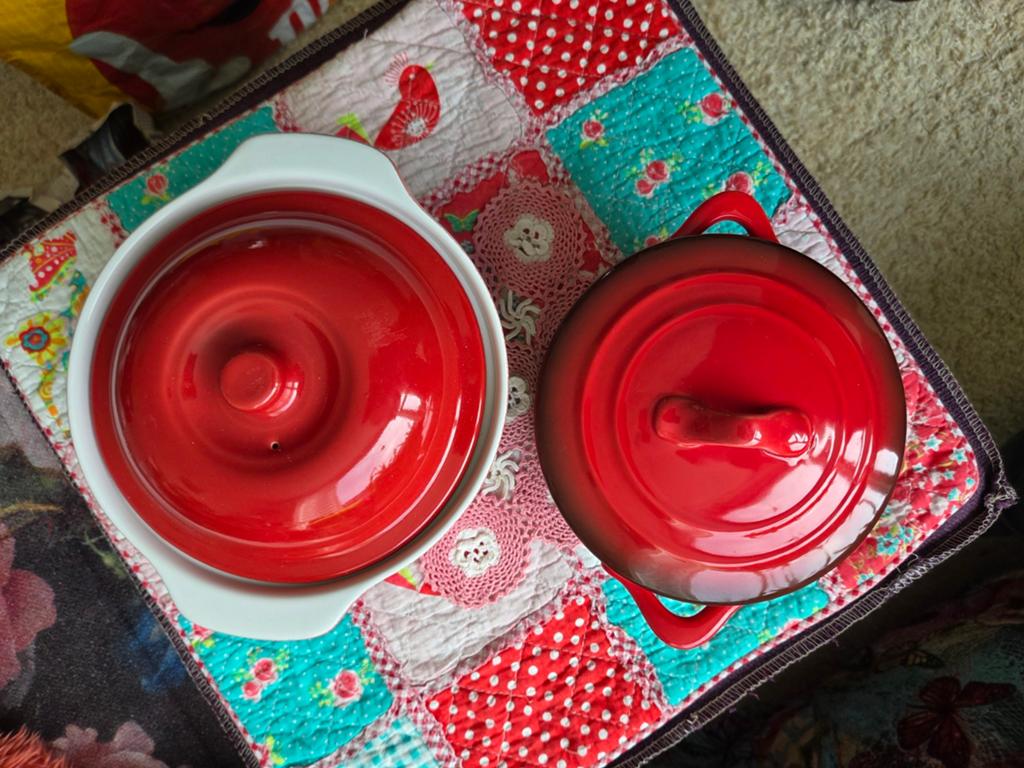Keramische pannenset zware kwaliteit - Rood, Ophalen of Verzenden, Gebruikt, Overige materialen, Pannenset