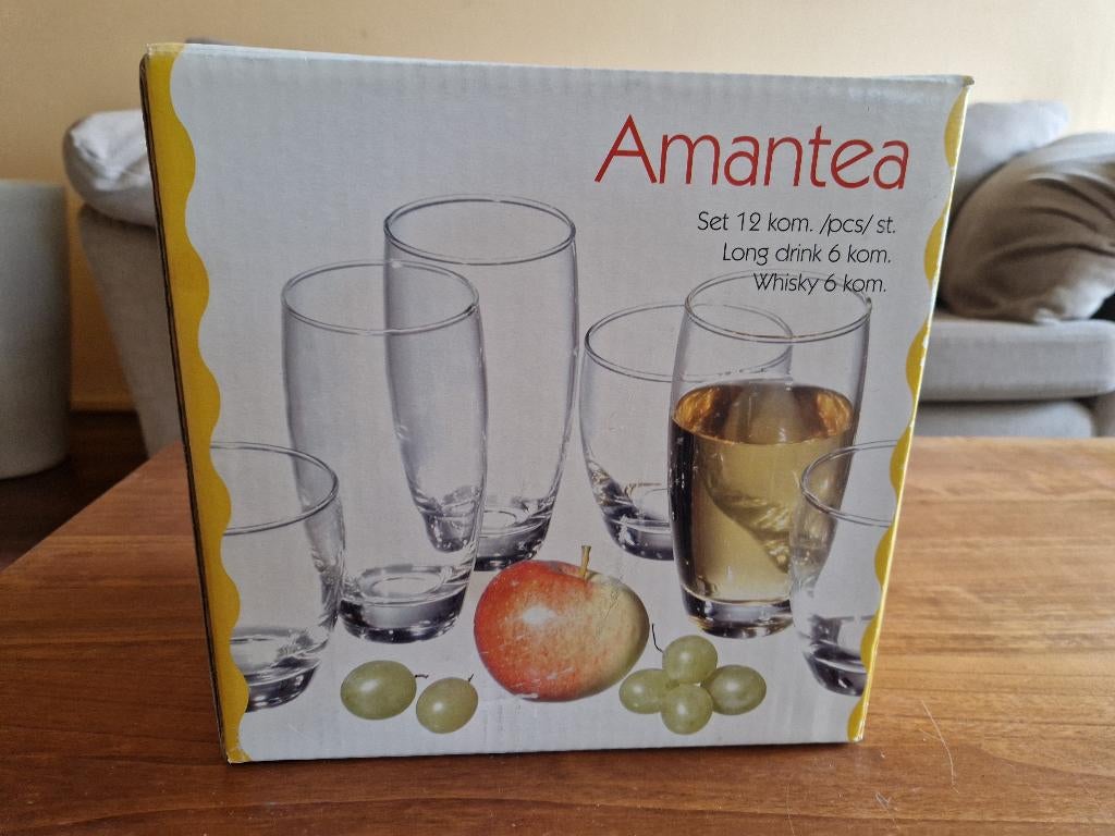 Nieuwe glazen in dozen Champagne, water, whiskey, sap, Glas of Glazen, Nieuw, Ophalen of Verzenden, Glas