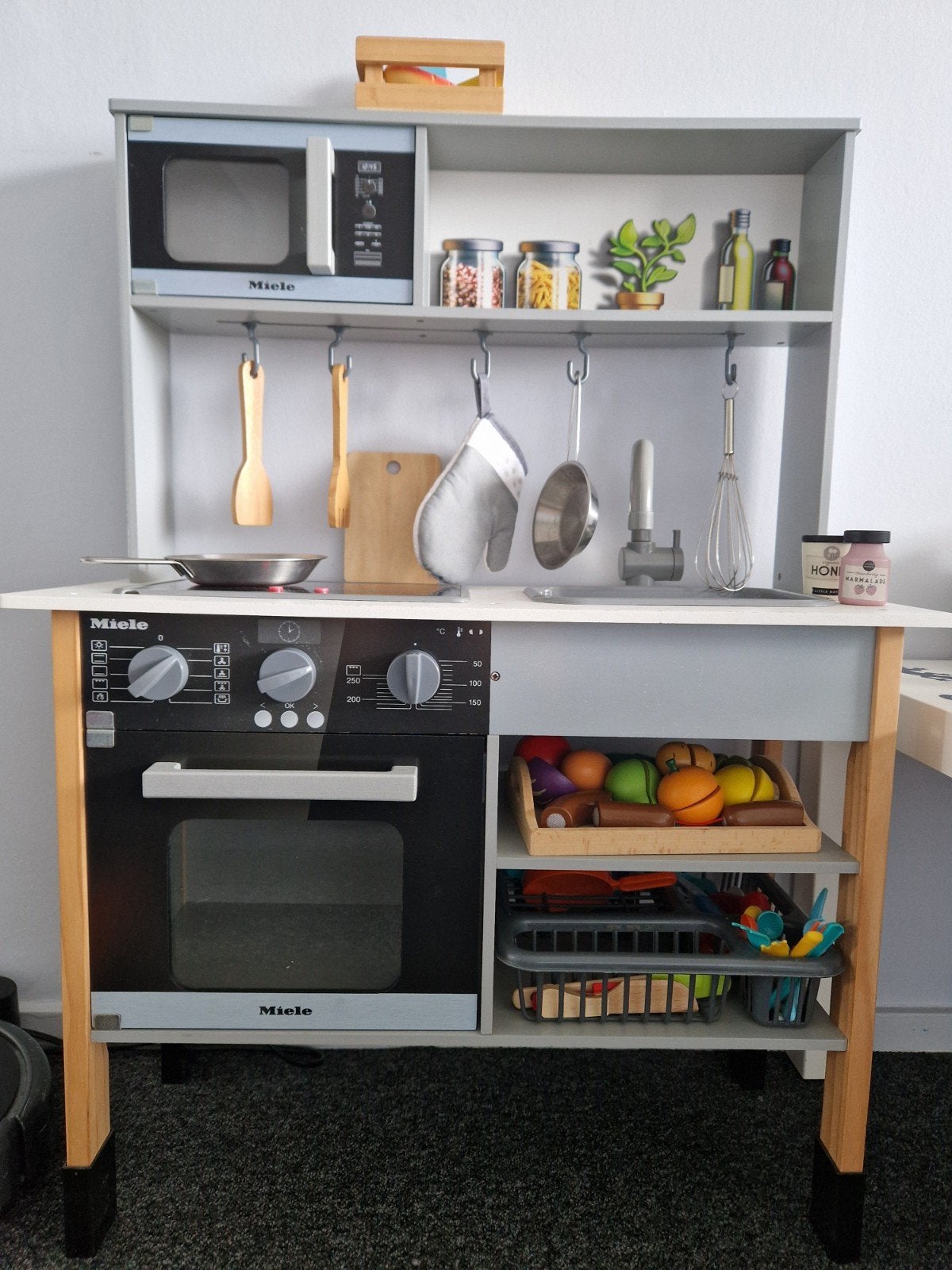 Miele Speelkeuken met accessoires, Ophalen, Gebruikt, Ontdekken, Met licht