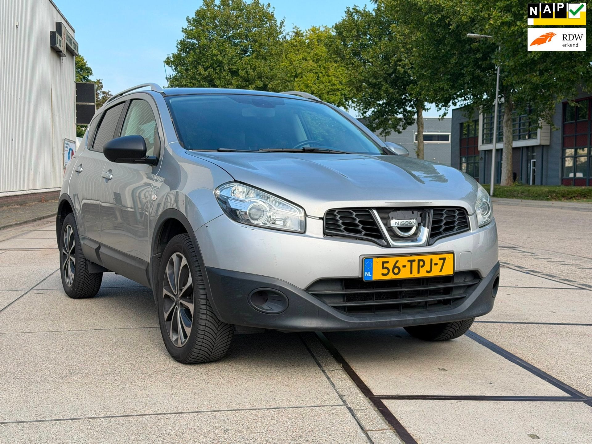 Nissan Qashqai 2.0 Connect Edition 1e. Eigenaar Pano/Navi/Ca, Auto's, Euro 5, Gebruikt, 4 cilinders, Origineel Nederlands