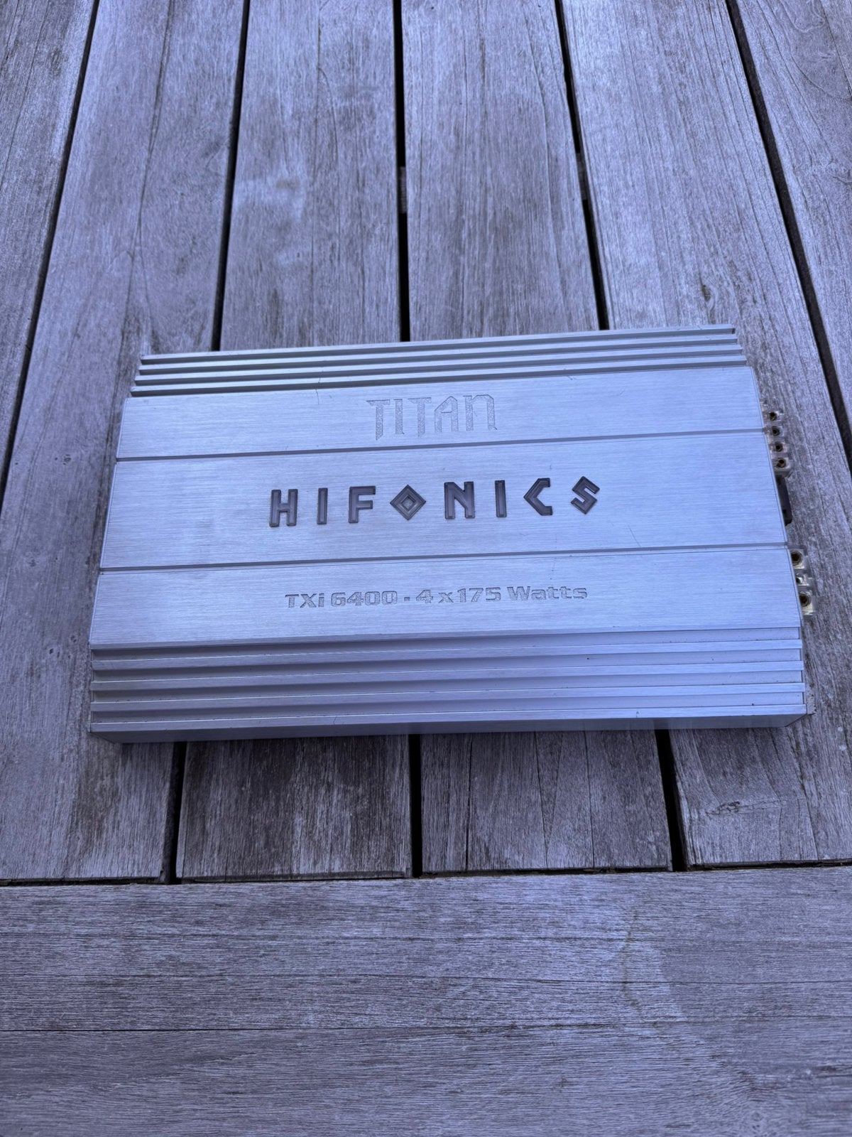 Hifonics versterker, Ophalen, Gebruikt