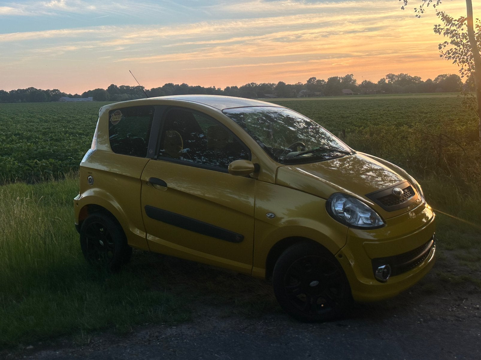 Microcar mgo brommobiel 45kmp, Ophalen, 16 km/u of meer, 46 km of meer, Gebruikt