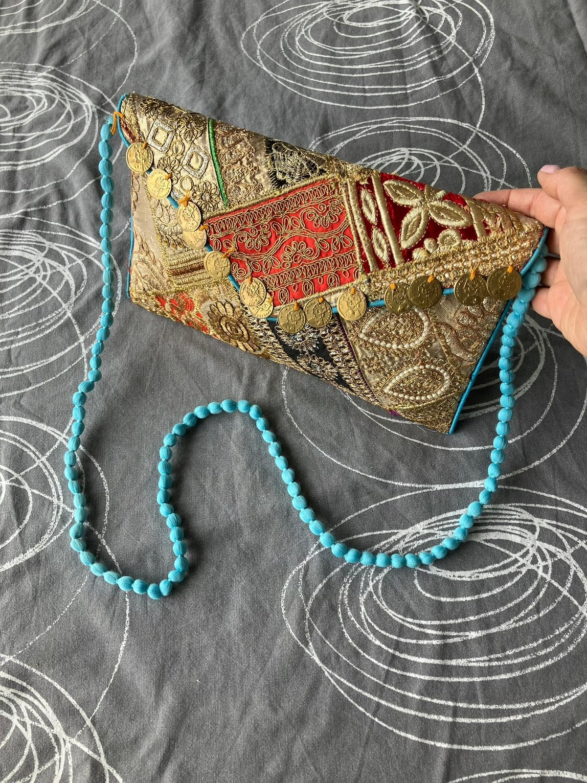 Turquoise Clutch with Coins and Golden Decorations, Verzenden, Zo goed als nieuw