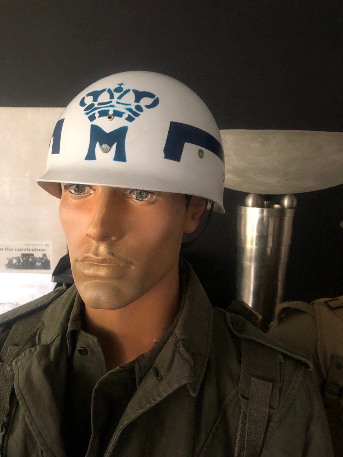 MP helm Koninklijke Marechaussee, Verzamelen, Militaria | Algemeen, Marechaussee, Helm of Baret, Nederland, Ophalen of Verzenden