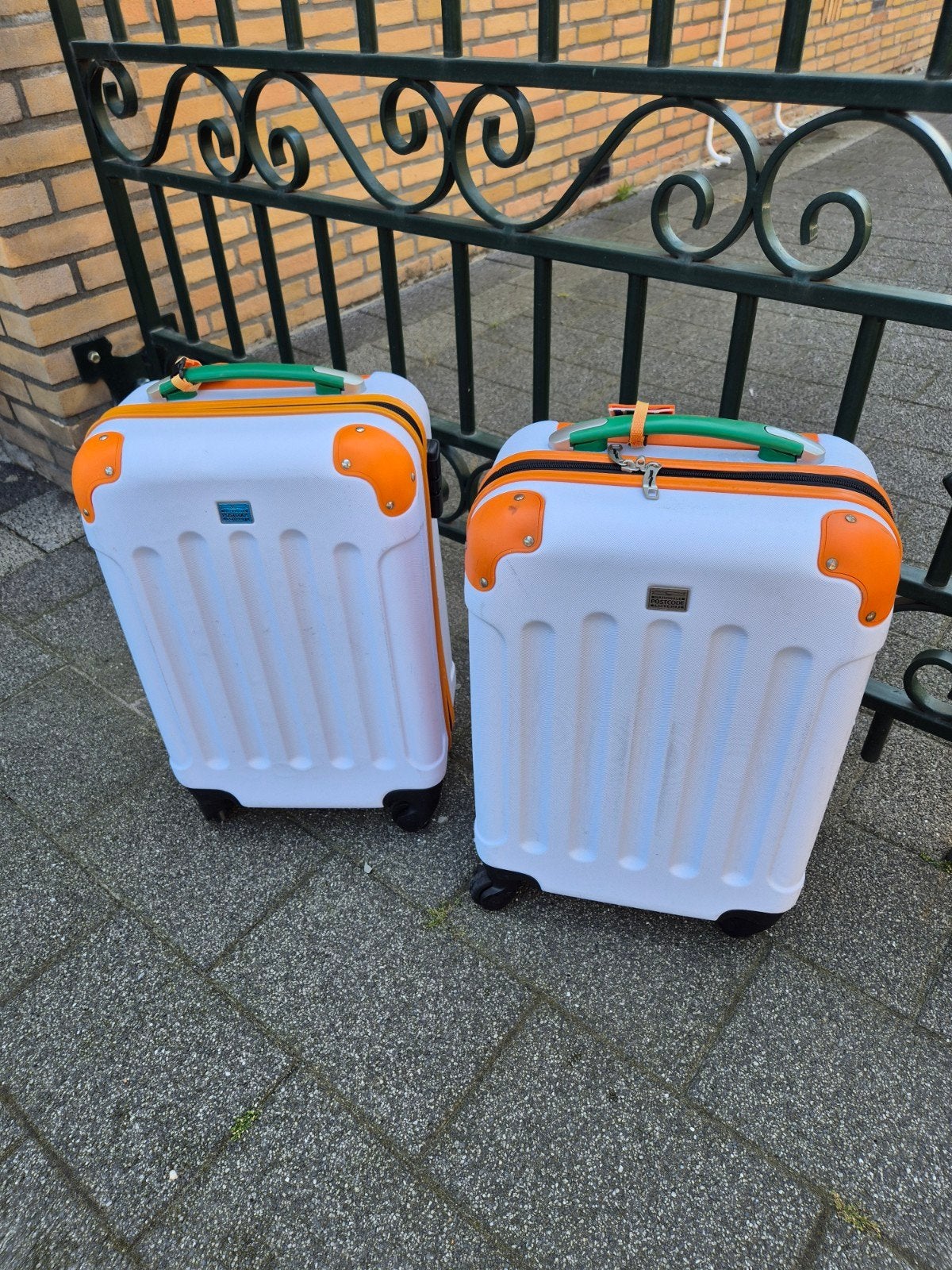 2 postcode loterij handbagage koffers, Ophalen, Hard kunststof, Wieltjes