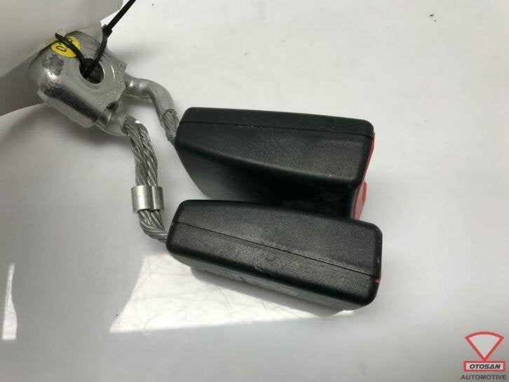 vw golf 5 6 vag gordelslot achter midden 1k0857739m, Auto-onderdelen, Gebruikt, Volkswagen, Volkswagen AG, Berliner Ring 2
38440  Wolfsburg, DE