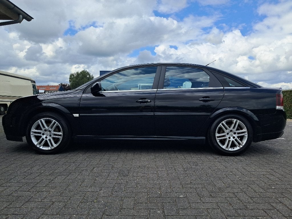 Opel Vectra 3.2 V6 GTS | Climate Control | Cruise Control, Voorwielaandrijving, Zwart, Leder en Stof, Handgeschakeld