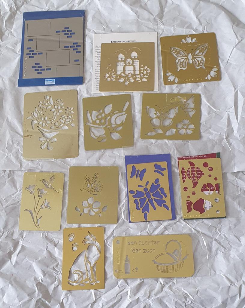 Assortiment 12 metalen embossing mallen, Hobby en Vrije tijd, Kaarten | Zelf maken, Ophalen of Verzenden, Zo goed als nieuw, Overige thema's