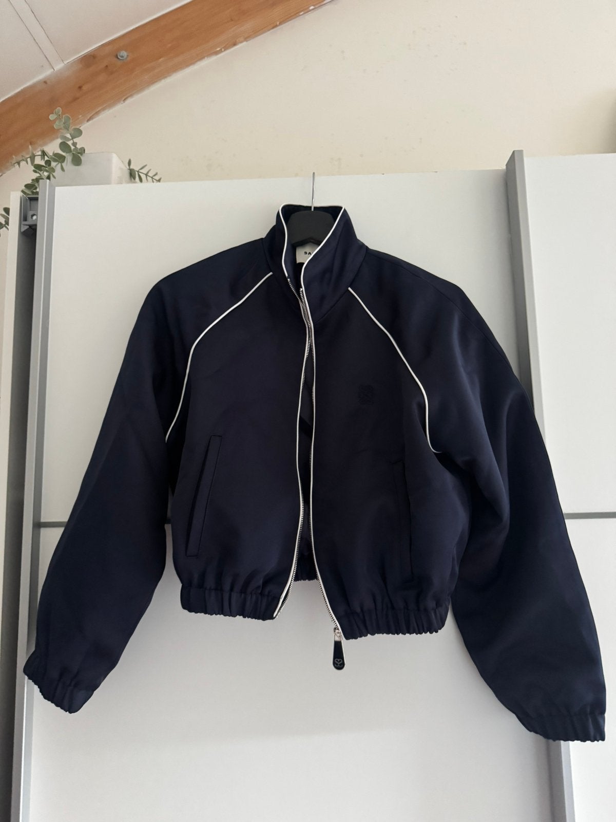 Sandro satin bomberjacket xs, Ophalen of Verzenden, Zo goed als nieuw, Maat 34 (XS) of kleiner, Blauw