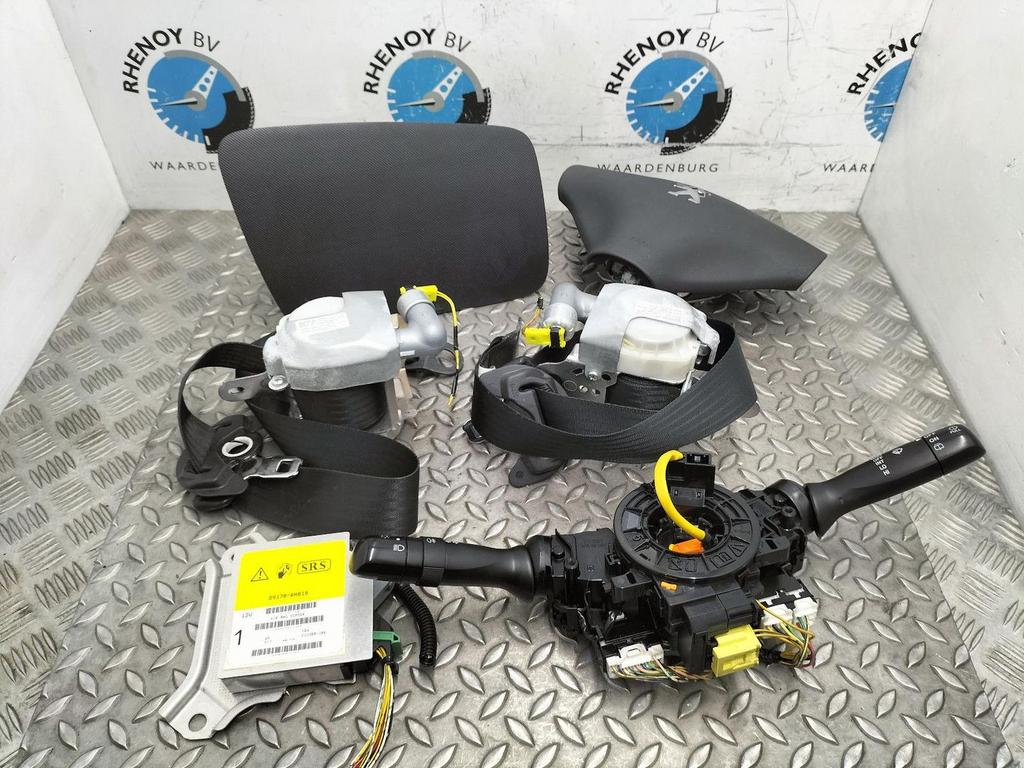PEUGEOT 107 PN AIRBAG SET 2013, Ophalen of Verzenden, Gebruikt, Stiba lid