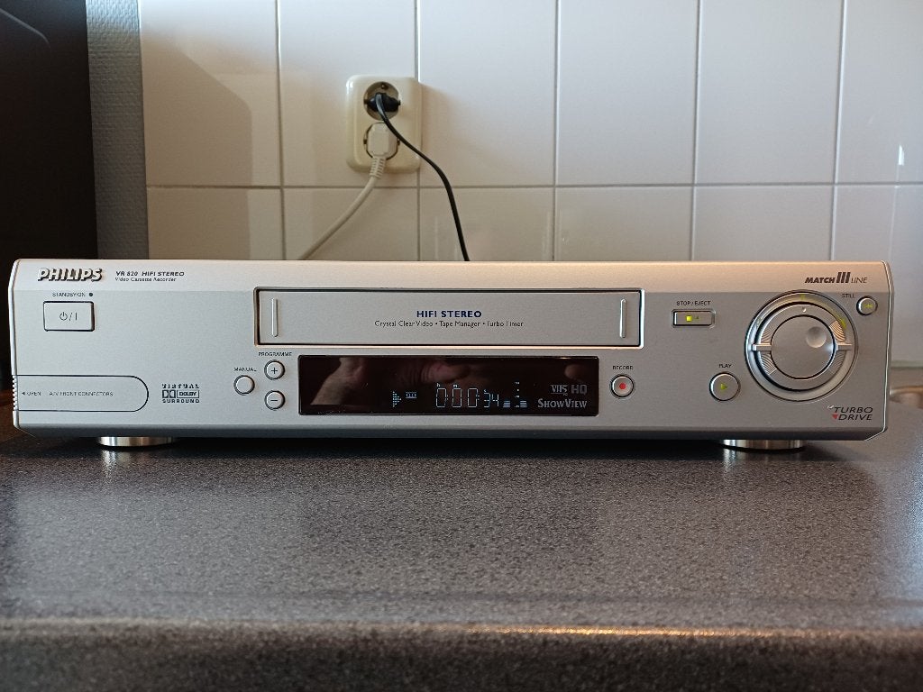 Philips VR820 Match Line VHS HiFi Stereo Videorecorder, Ophalen, Refurbished, VHS-speler of -recorder