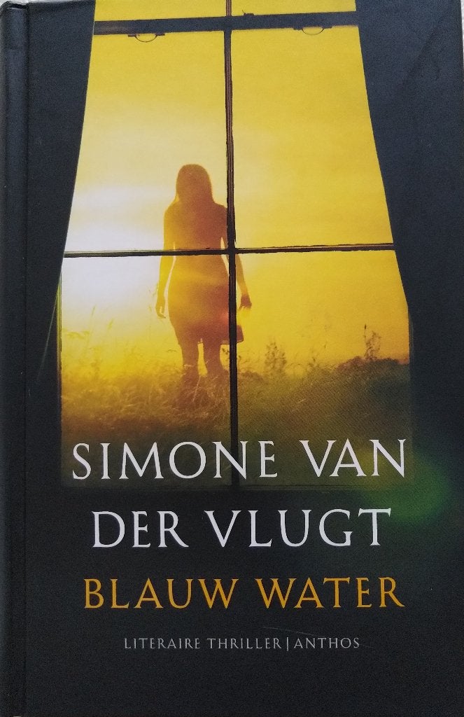 Boek Blauw Water Simone van der Vlugt, Simone van der Vlugt, Ophalen of Verzenden, Zo goed als nieuw, Nederland