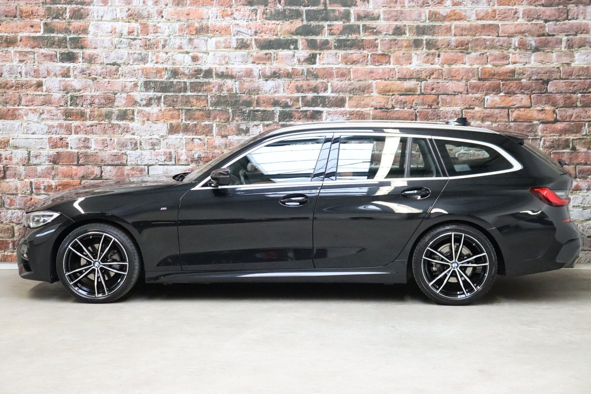 BMW 3 Serie Touring 320i High Executive M Sport Pakket Autom, Automaat, Achterwielaandrijving, Gebruikt, 4 cilinders
