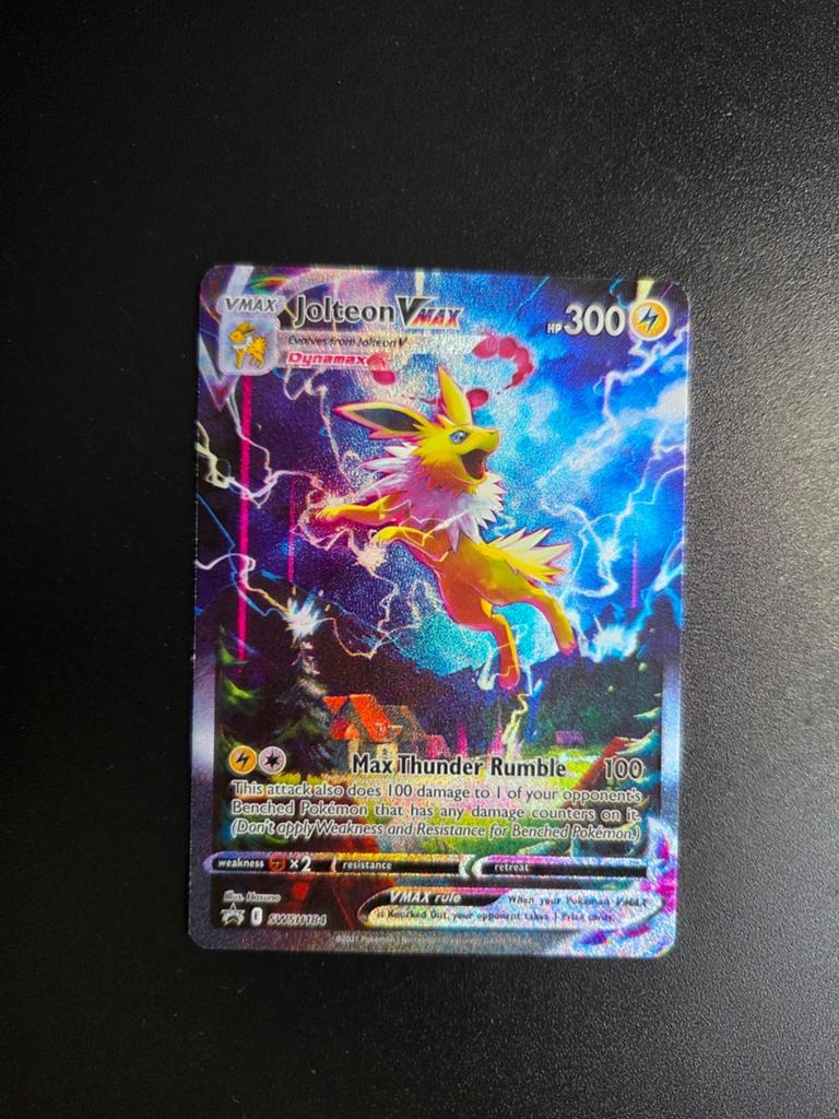 Jolteon VMAX SWSH184 Pokemon Alternate art, Hobby en Vrije tijd, Verzamelkaartspellen | Pokémon, Ophalen, Zo goed als nieuw, Booster