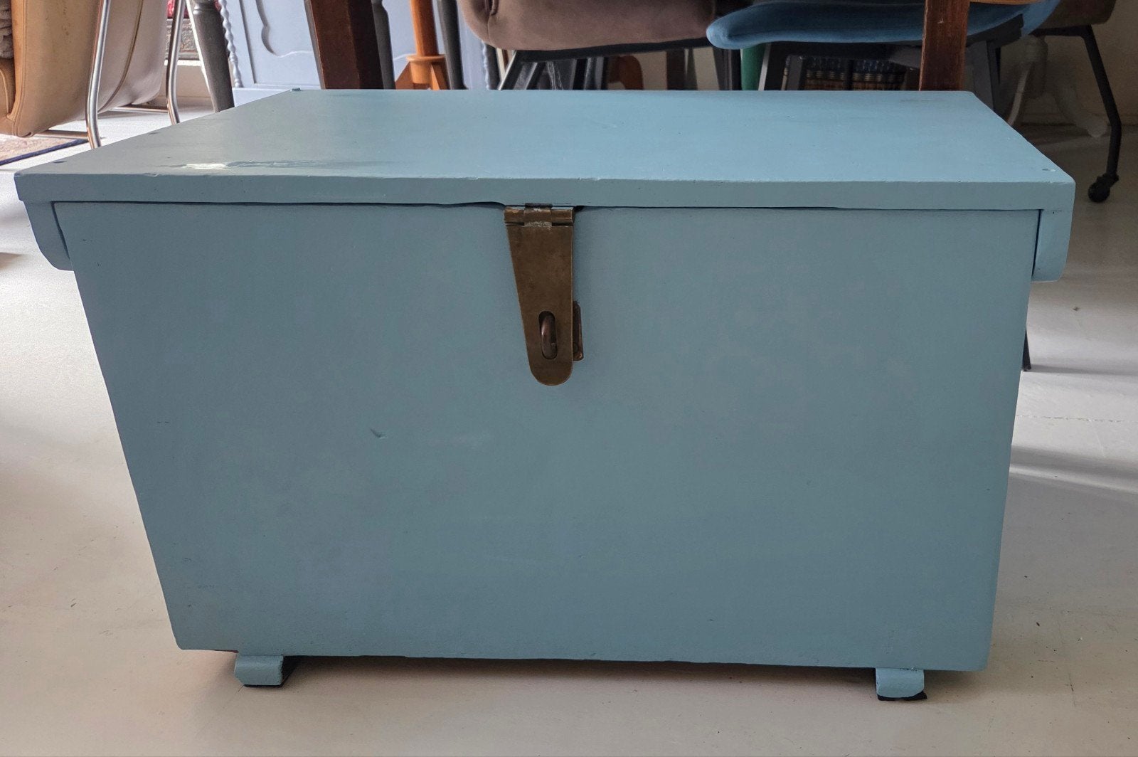 Brocante oude houten kist kan ook als salontafel, Ophalen