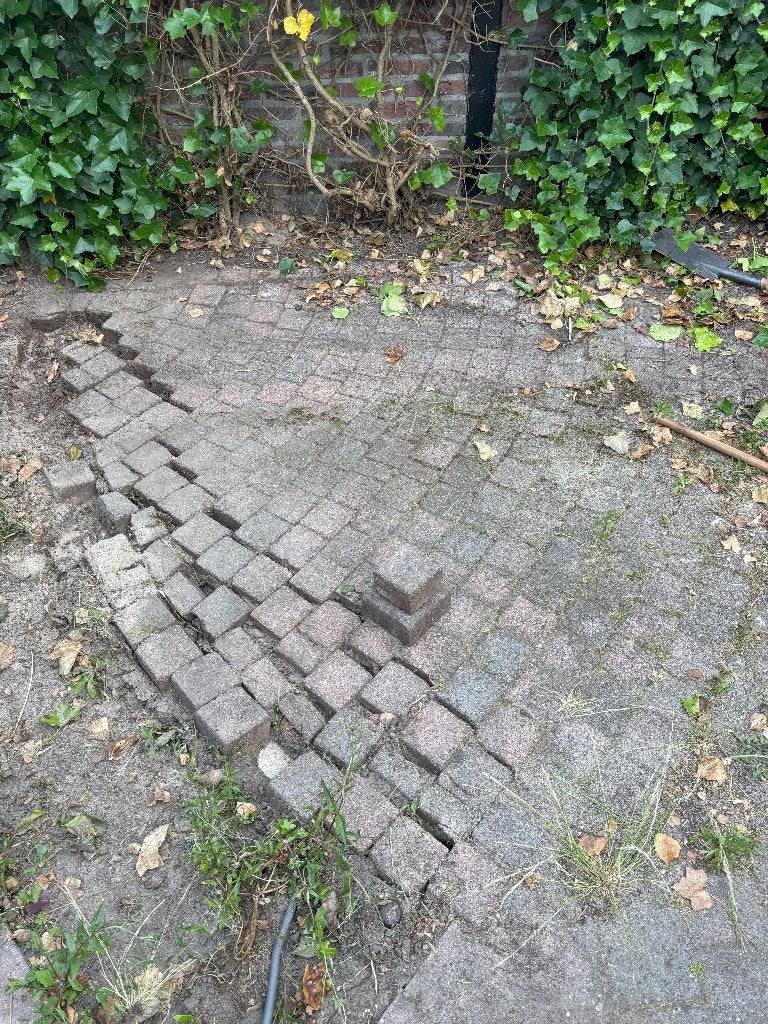 225 tegels terras/tuin 10,5cm x 10,5cm x 7cm circa 2,48 m², Ophalen, Overige materialen, Gebruikt, Overige typen