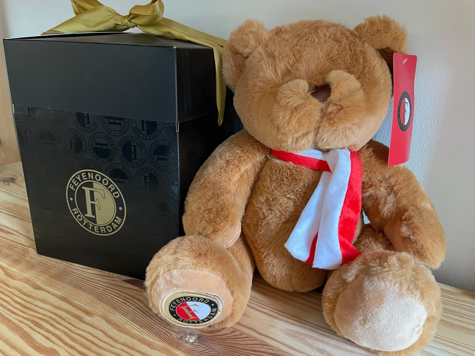 Feyenoord teddybeer met sjaal en originele doos, Ophalen, Met doos, Overige merken, Overige karakters