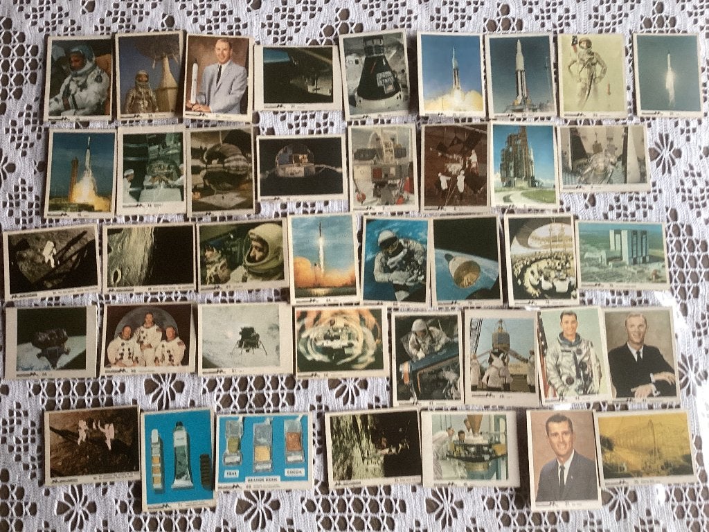 83 plaatjes MONTY gum OPERATION MOON, Ophalen of Verzenden, Gebruikt, Meerdere plaatjes
