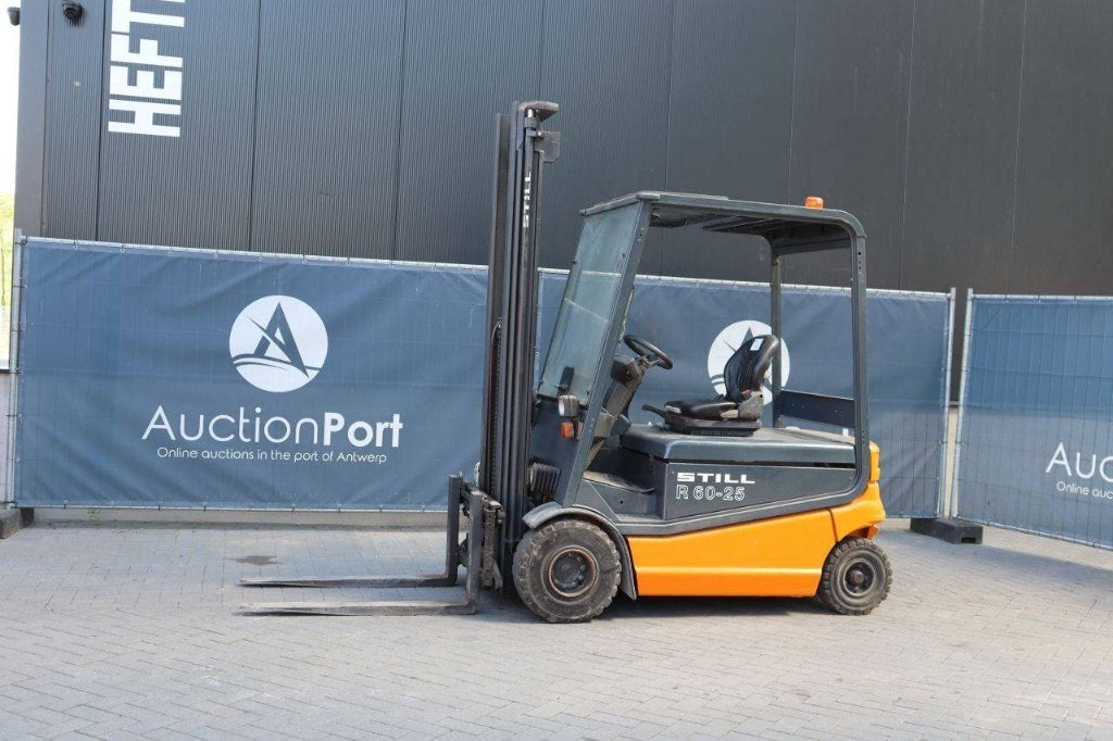 Veiling: Heftrucks en Stapelaars, 1000 tot 2000 kg, Ophalen, Diesel, Heftruck