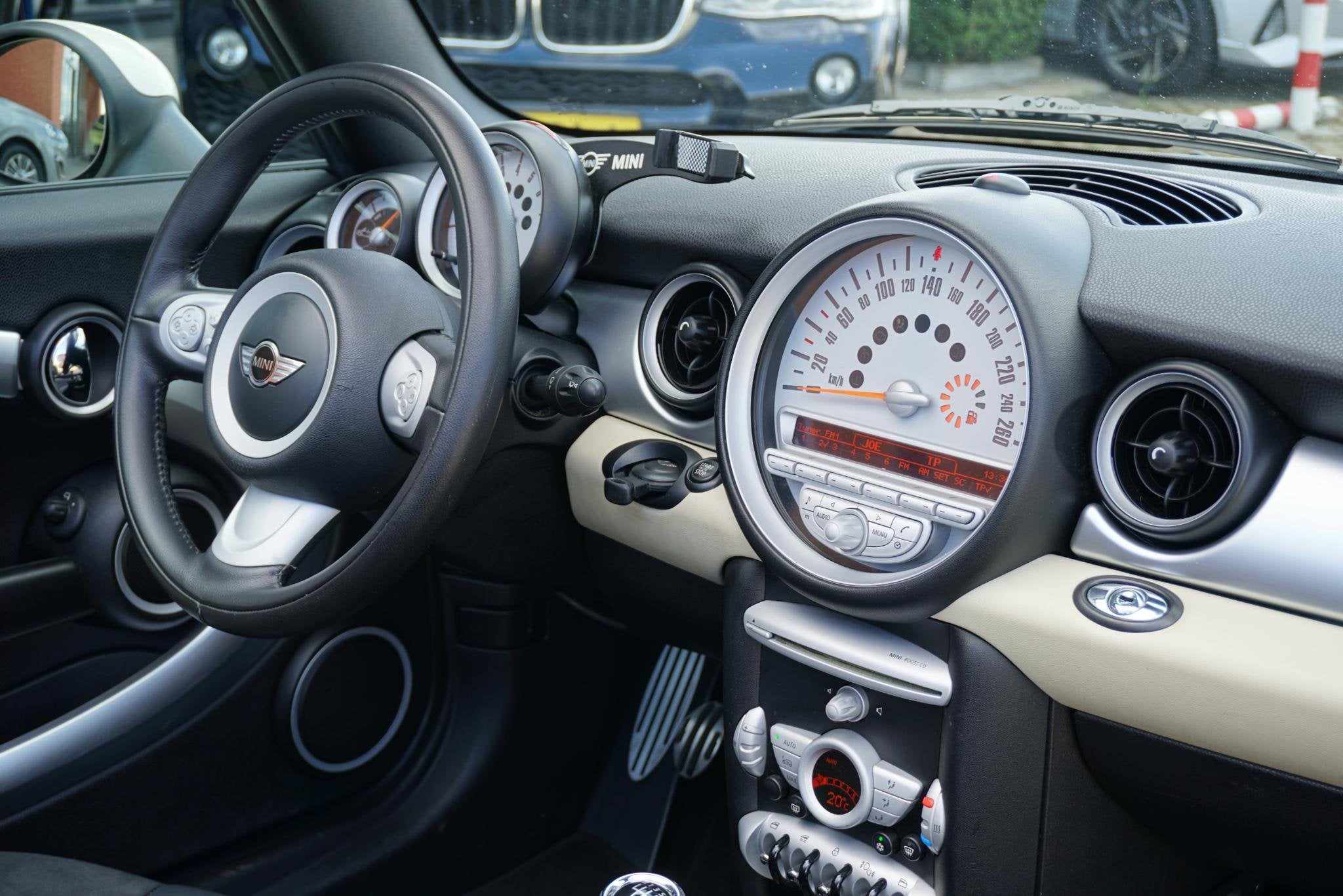 MINI Cabrio 1.6 Cooper S Chili Cabrio + BI-XENON / CLIMATE C, Auto's, Voorwielaandrijving, Euro 5, Gebruikt, Zwart
