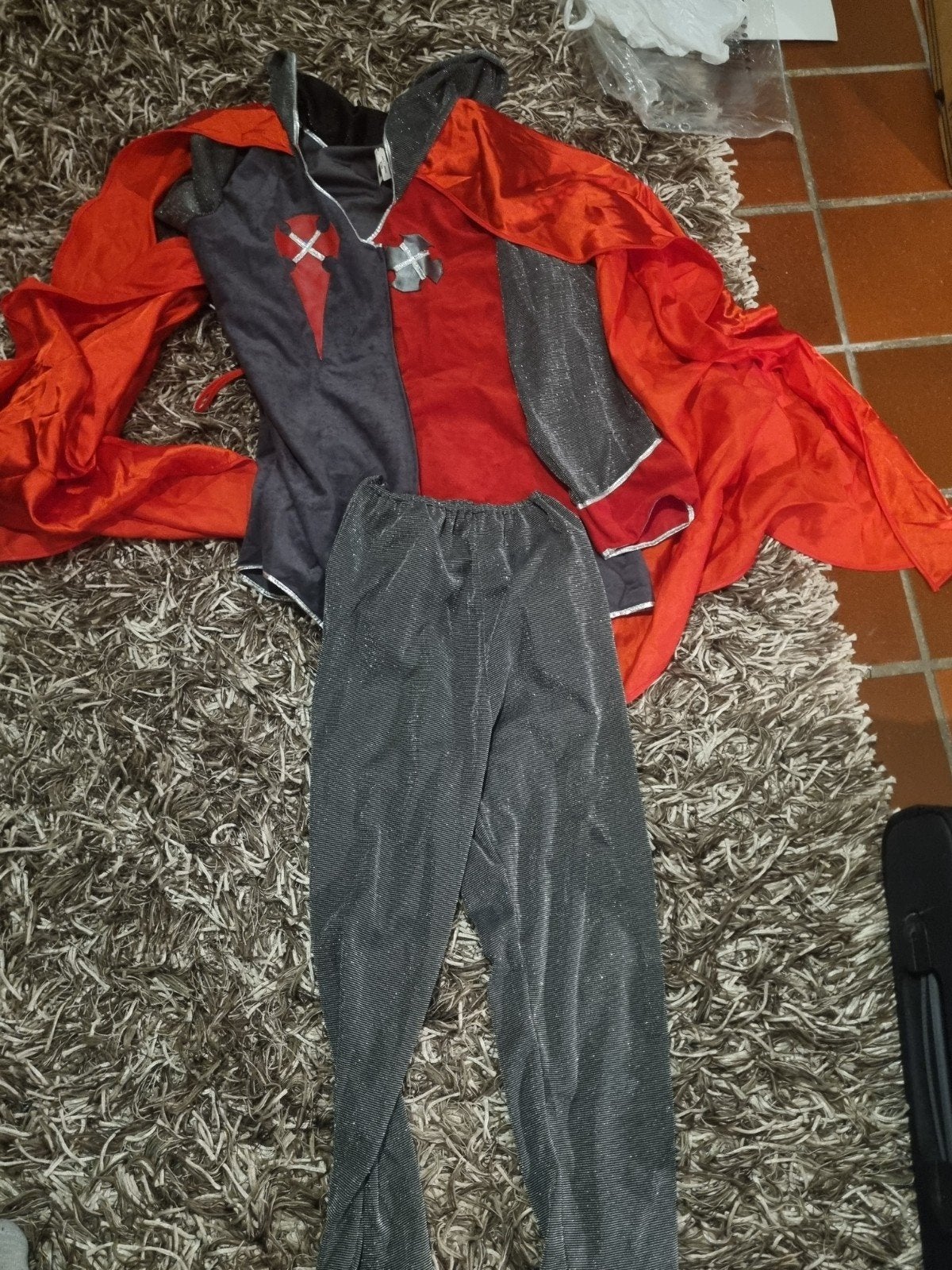 Ridder verkleedpak - rood en grijs, Kleding | Heren, Ophalen of Verzenden