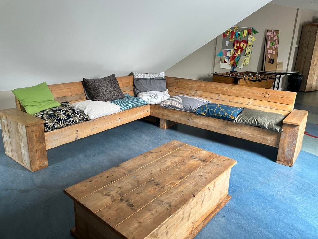 Grote steigerhouten hoekbank 3x3 meter, Huis en Inrichting, Banken | Bankstellen, Ophalen, Gebruikt, Hoekbank, 300 cm of meer