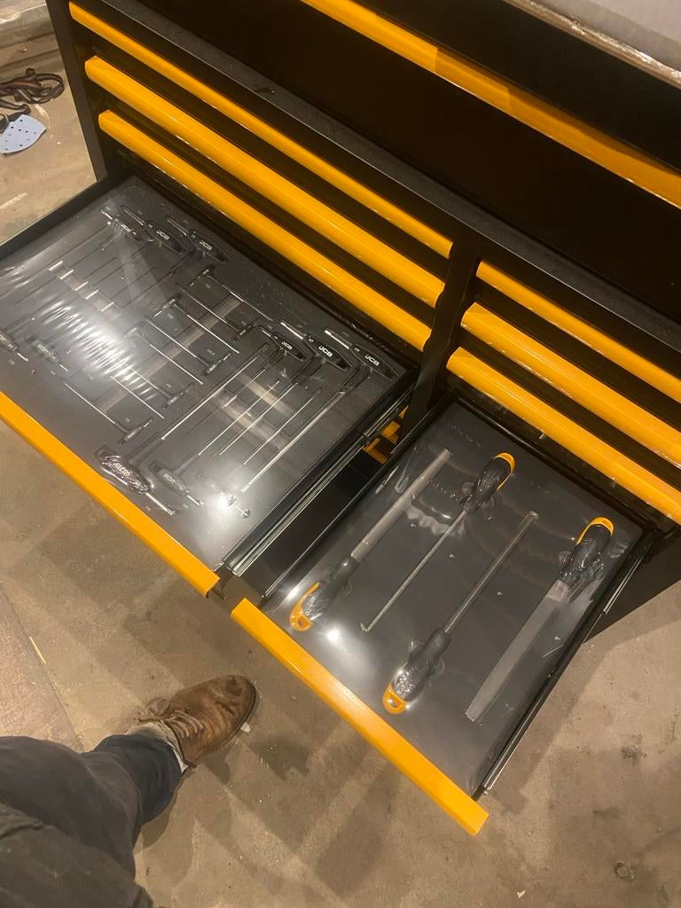 JCB Gereedschapswagen met uitgebreide gereedschapset, Doe-het-zelf en Verbouw, Gereedschap | Handgereedschap, Zo goed als nieuw