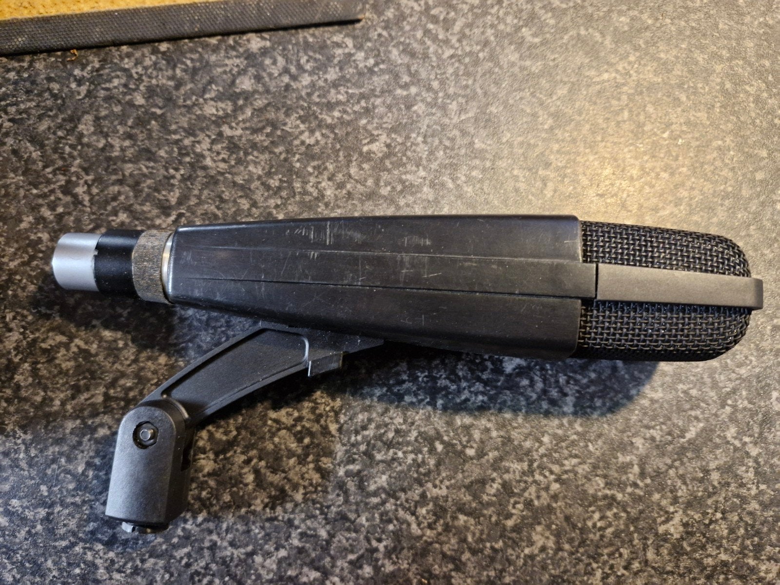 Sennheiser MD 421 U microfoon, Muziek en Instrumenten, Ophalen of Verzenden, Gebruikt, Studiomicrofoon