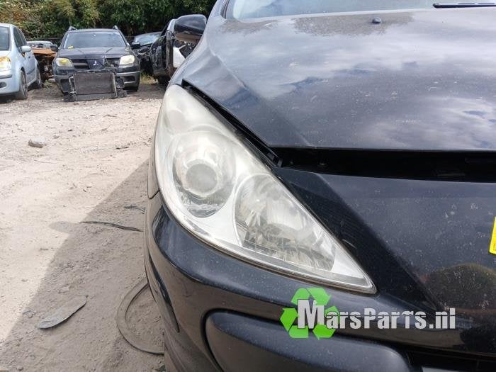 Koplamp rechts van een Peugeot 307, Gebruikt, -, -, Ophalen of Verzenden