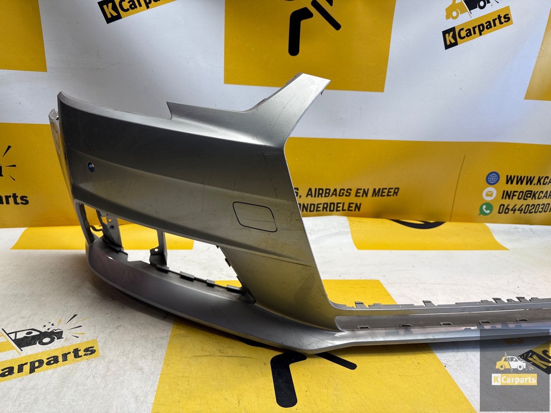 Voorbumper Audi A4 8W B9 facelift PDC 8W0807437AH, Info@fabrikant.eu, Bumper, Fabrikant BV, Gebruikt