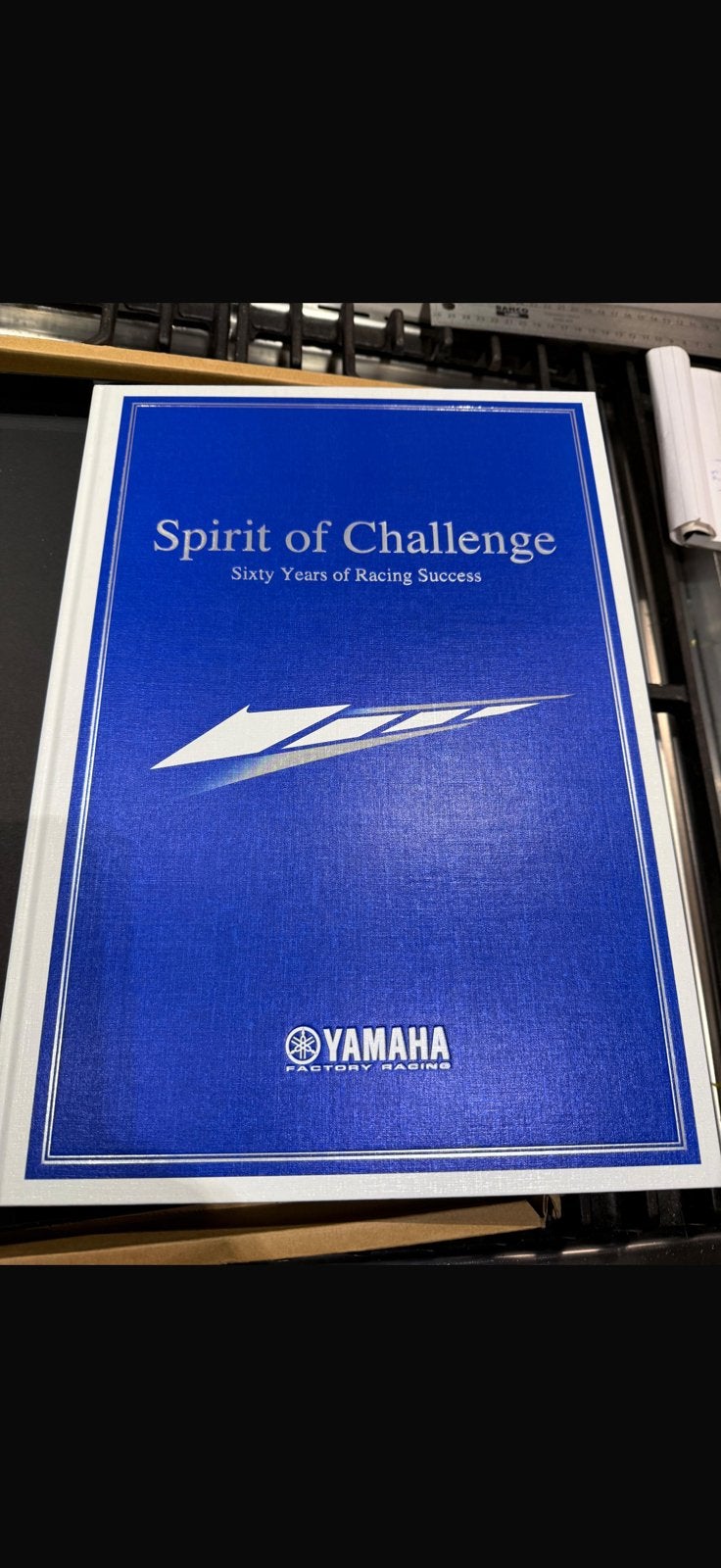 Yamaha Boek 60 jarig bestaan het succes en historie, Ophalen, Nieuw