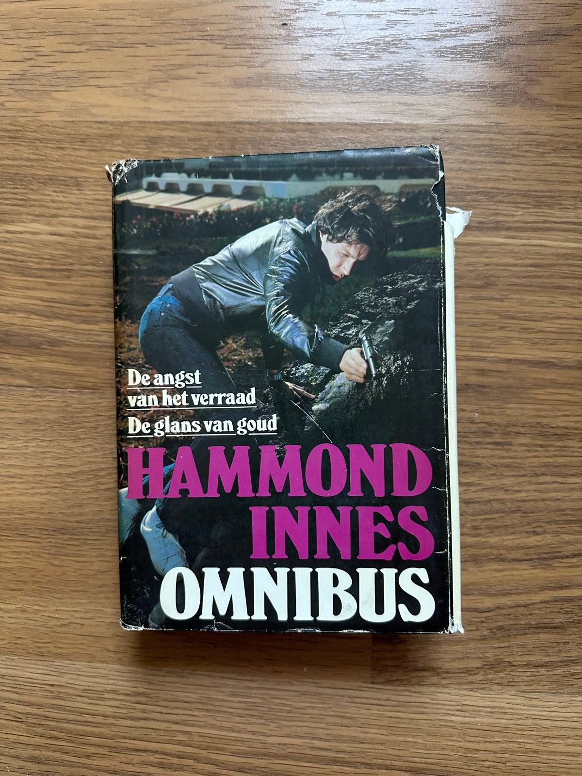 Hammond Innes Omnibus: De angst van het verraad, De glans va, Boeken, Ophalen of Verzenden, Gelezen