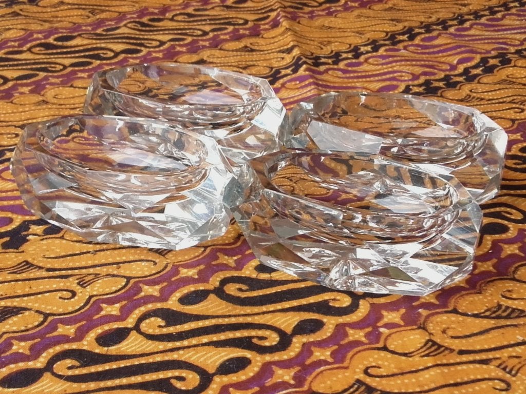 Vier mooie antieke bakjes uit Engeland van kristal 7,7 cm., Antiek en Kunst, Ophalen of Verzenden