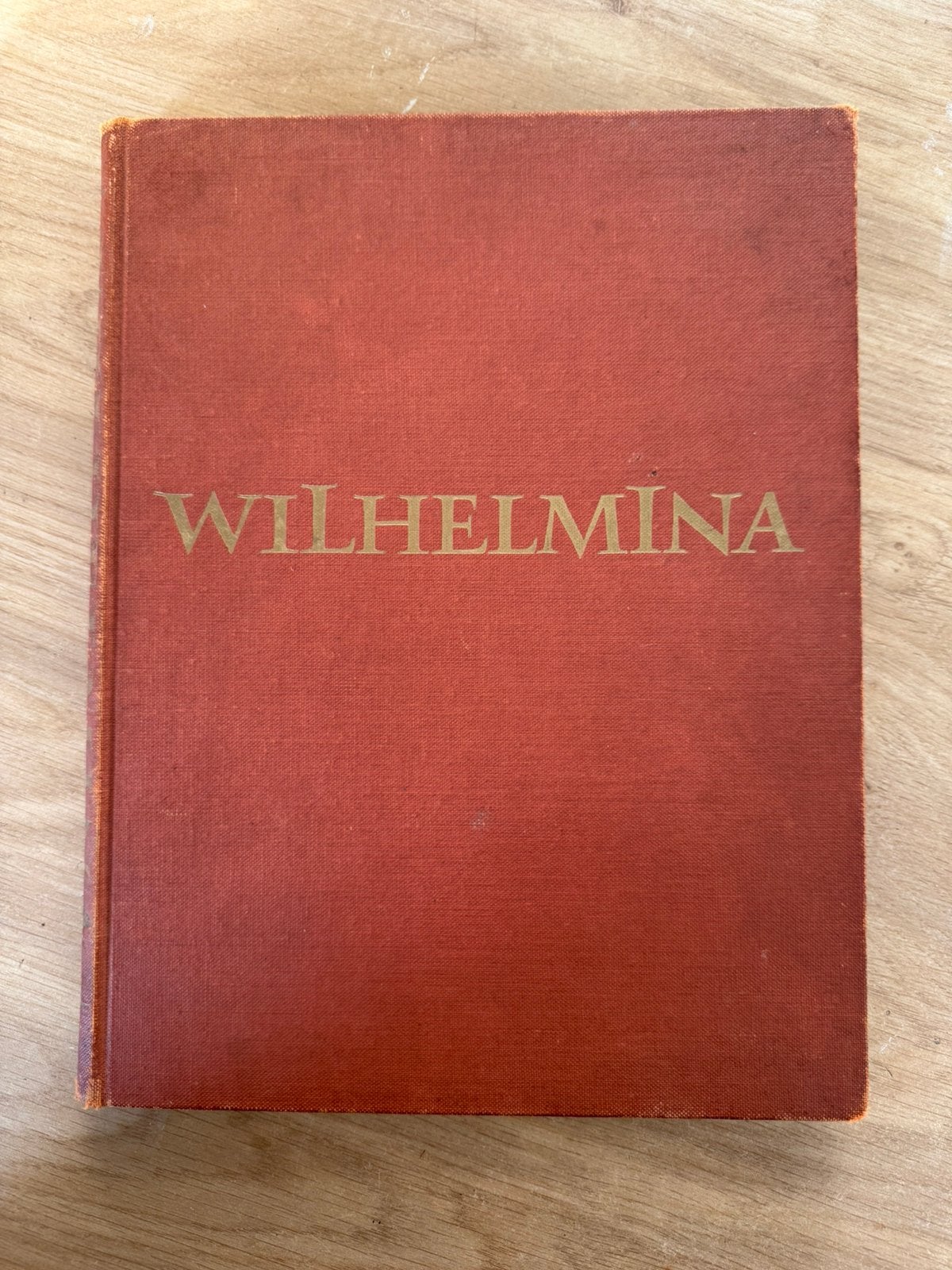 Boek Wilhelmina: Een Geïllustreerde Geschiedenis, Ophalen of Verzenden, 20e eeuw of later, Gelezen