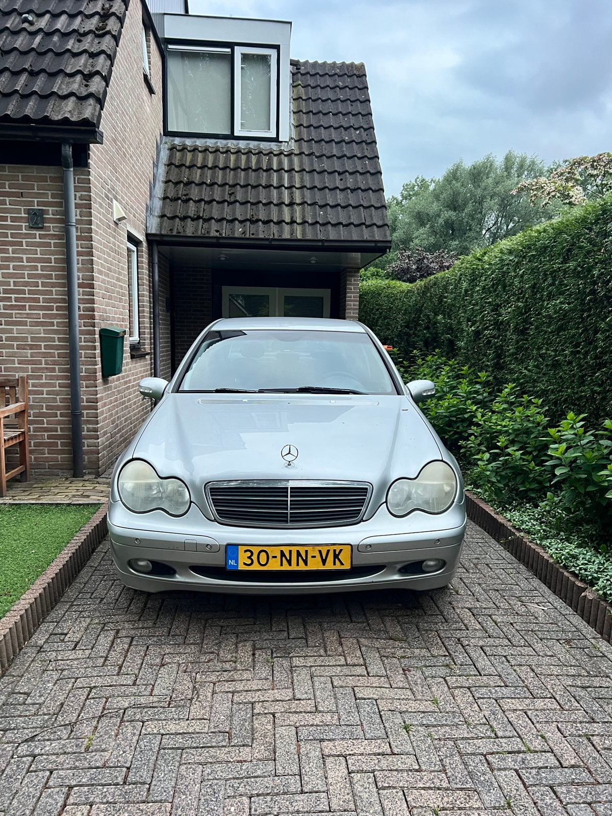 Mercedes-Benz C-Klasse 1.8 C180 Kompr Sedan 2004 Grijs, 13 km/l, Achterwielaandrijving, 1796 cc, Origineel Nederlands