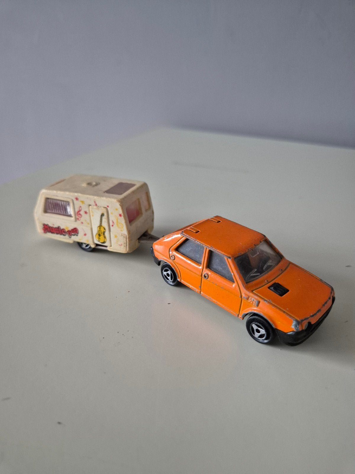 Matchbox Fiat Ritmo en caravan, Ophalen of Verzenden, Gebruikt