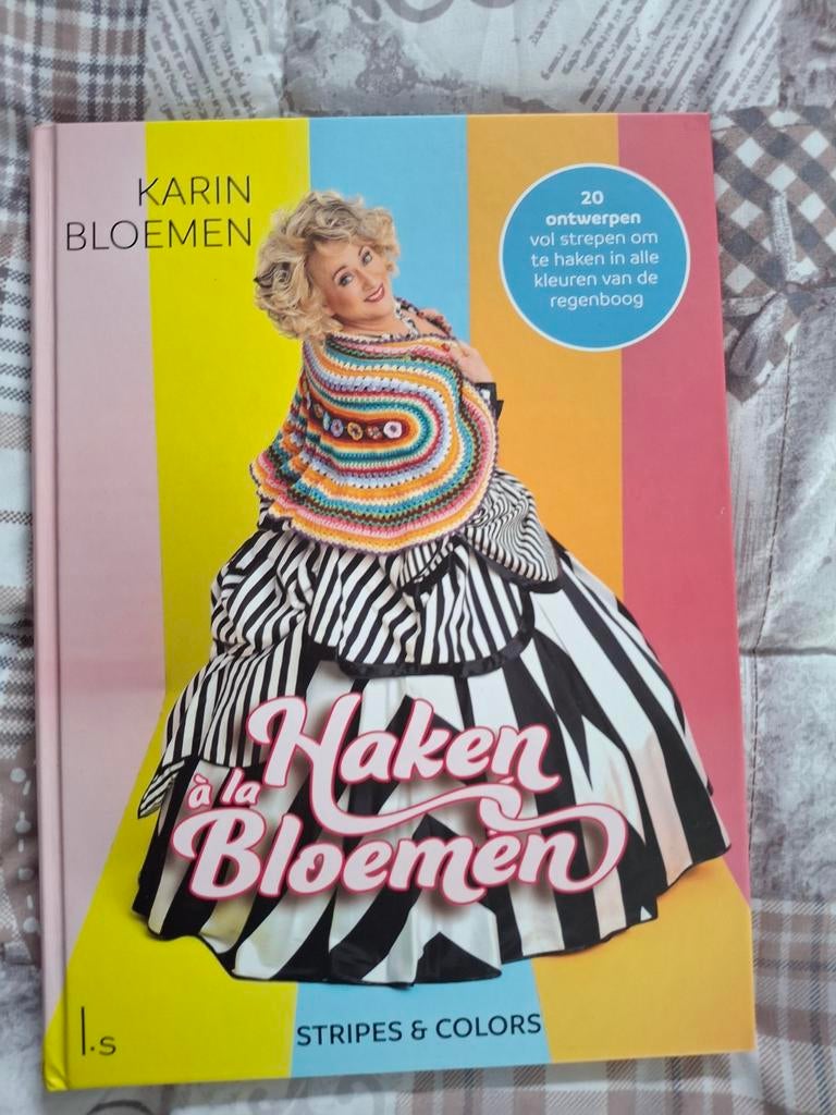 Haakboek Haken à la Bloemen - Stripes & Color, Ophalen of Verzenden, Nieuw