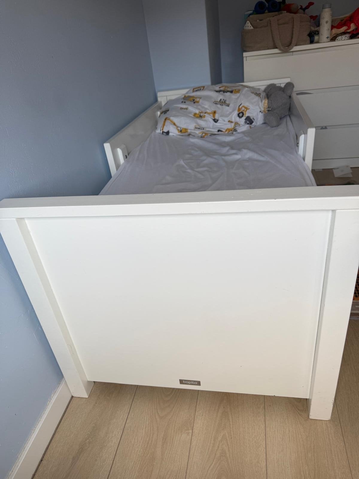 Bopita Bedbank Wit - Kinderbed met Uitvalbeveiliging, Kinderen en Baby's, Ophalen, Gebruikt, 160 tot 180 cm, 70 tot 85 cm