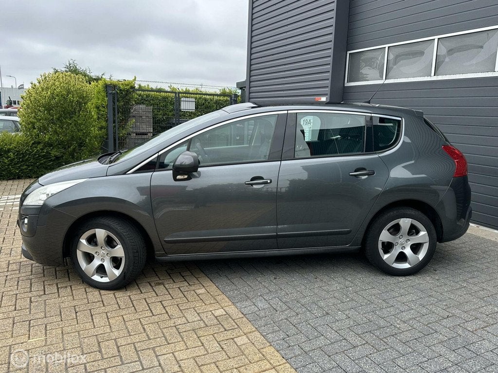 Peugeot 3008 1.6 VTi Première, airco, cruise,trekhaak, pdc,, Auto's, Stof, Gebruikt, Zwart, 4 cilinders