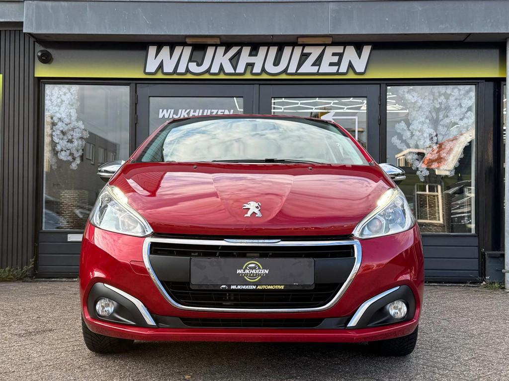 Peugeot 208 1.2 PureTech GT-line met Led ! Cruise ! 16 Inch, Voorwielaandrijving, Stof, Gebruikt, Zwart