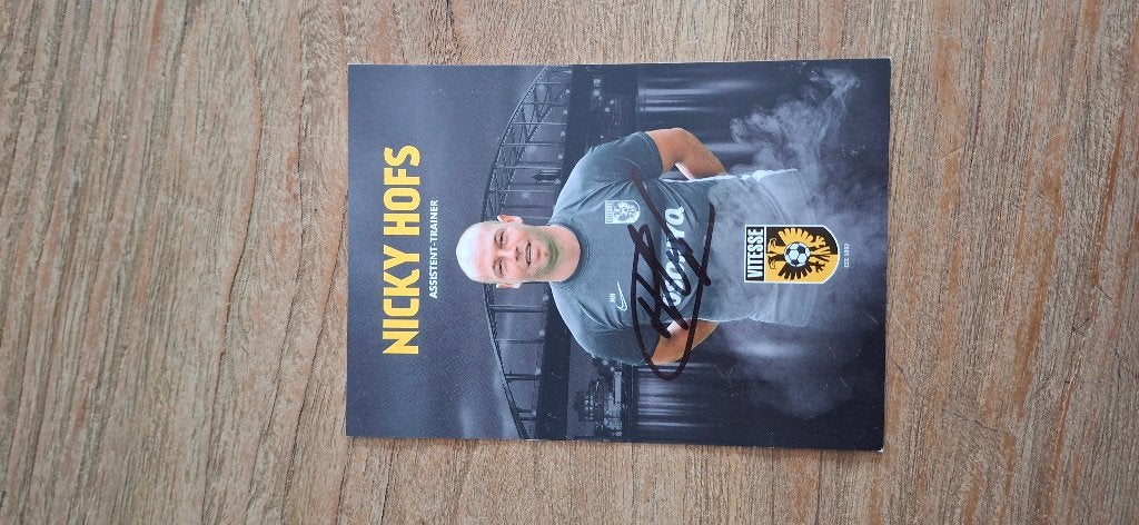 Spelerskaart met handtekening Nicky Hofs # Vitesse Feyenoord, Verzamelen, Ophalen of Verzenden, Nieuw, Vitesse, Spelerskaart
