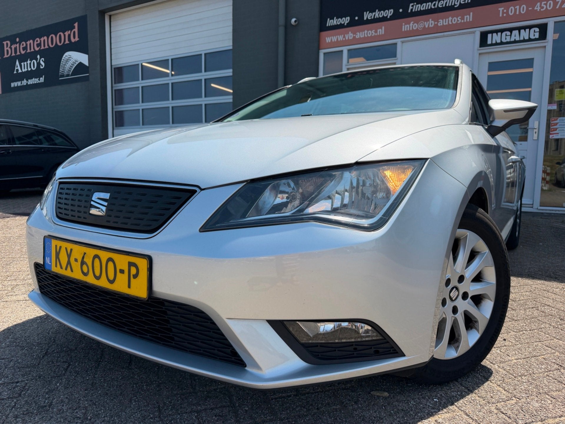 Seat Leon ST 1.0 EcoTSI Style Connect van 2 de Eig met parke, Voorwielaandrijving, Stof, Gebruikt, Leon