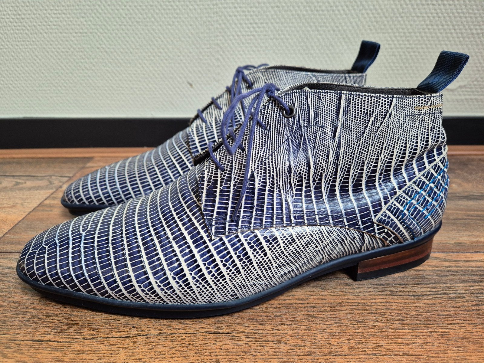 Floris van Bommel herenschoenen maat 43 / 9, Blauw, Floris van Bommel, Ophalen of Verzenden, Zo goed als nieuw