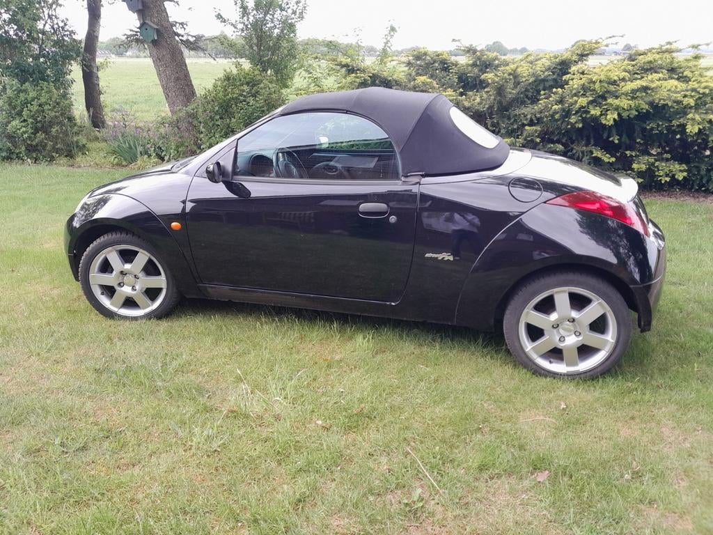 Ford Ka 1.6 Streetka 2003 Zwart, Stof, 40 €/maand, Zwart, Handgeschakeld