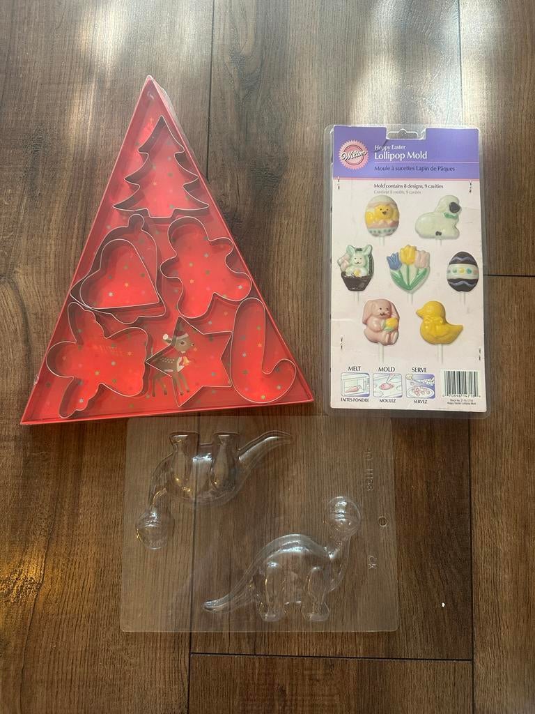 Kerst cookie cutters, Pasen & Dino Lollipop mallen, Ophalen of Verzenden, Zo goed als nieuw, Taarten of Cupcakes, Bakvorm