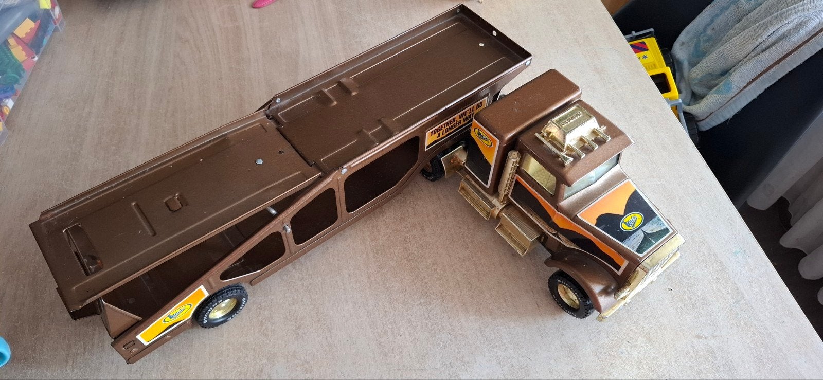 Vintage metalen vrachtwagen met oplegger, Ophalen of Verzenden, Gebruikt