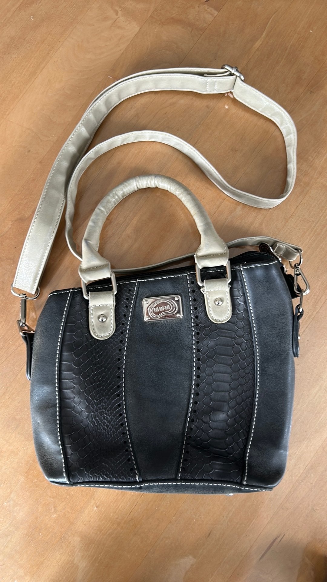 Handtas met hengsel van Hi-di-hi gebruikt, Sieraden, Tassen en Uiterlijk, Tassen | Damestassen, Ophalen of Verzenden, Zo goed als nieuw